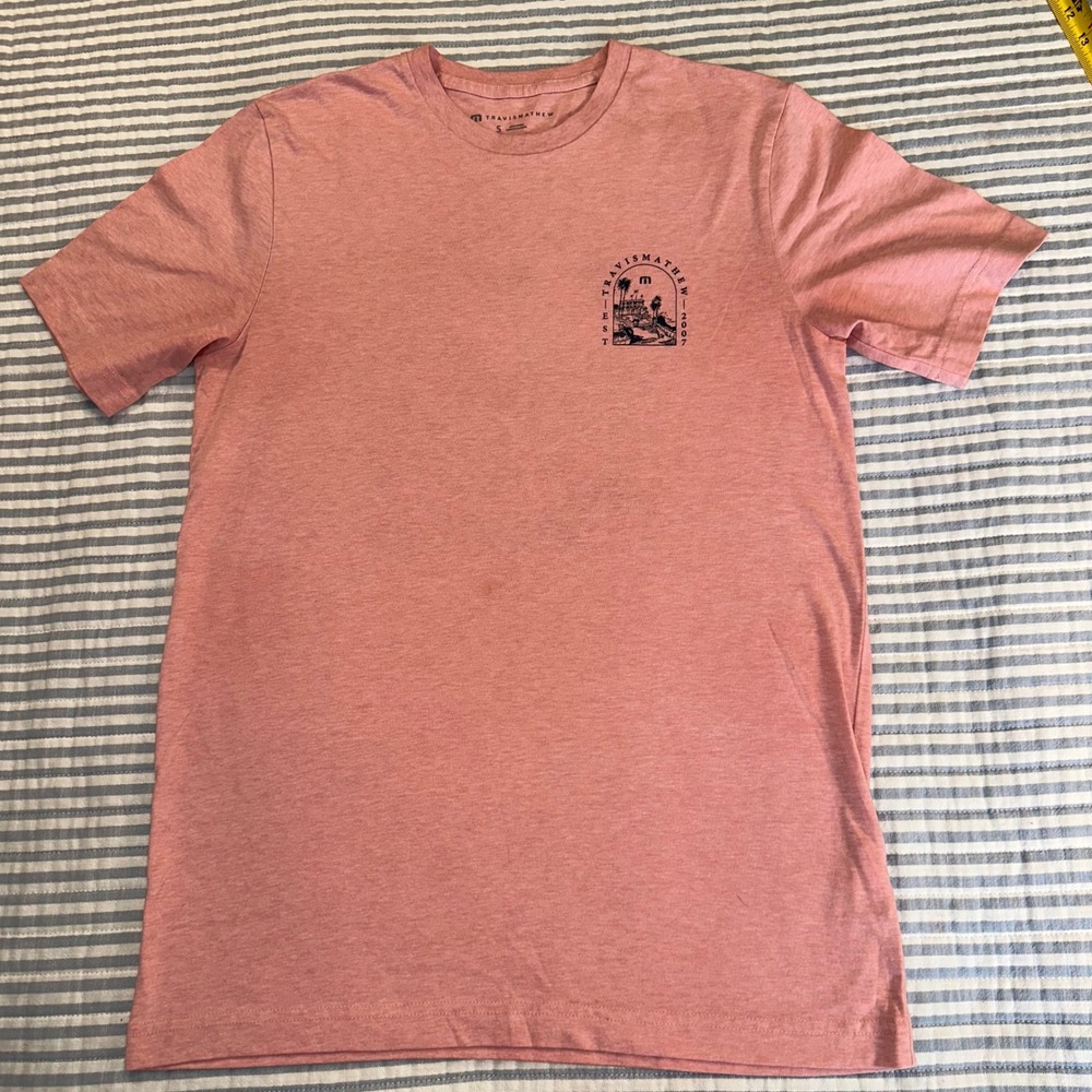 TravisMathew Mens Endless Vacation Graphic T-Shirt Pink Heather 1MAA084 Small